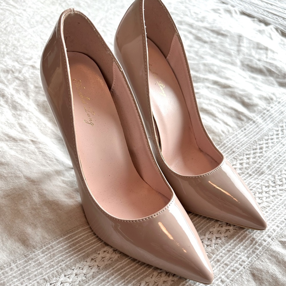 Elizabeth tang nice patent heels